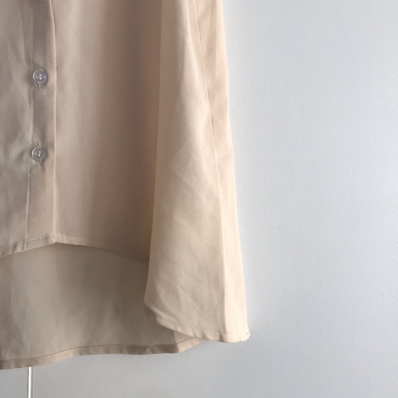 BUTTON BLOUSE WITH KEYHOLE DETAILING - Picture 3 of 4